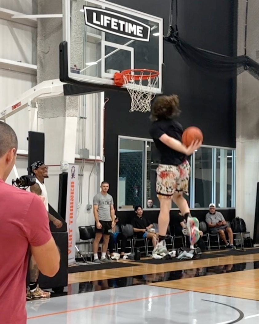 Dunk Leagues & Dunk Contests